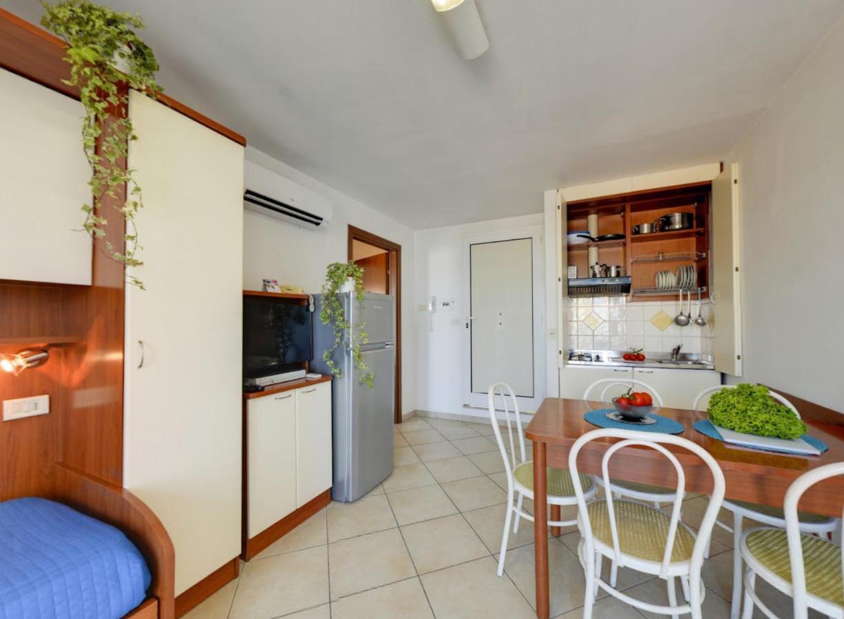 Aparthotel Nautic 3*